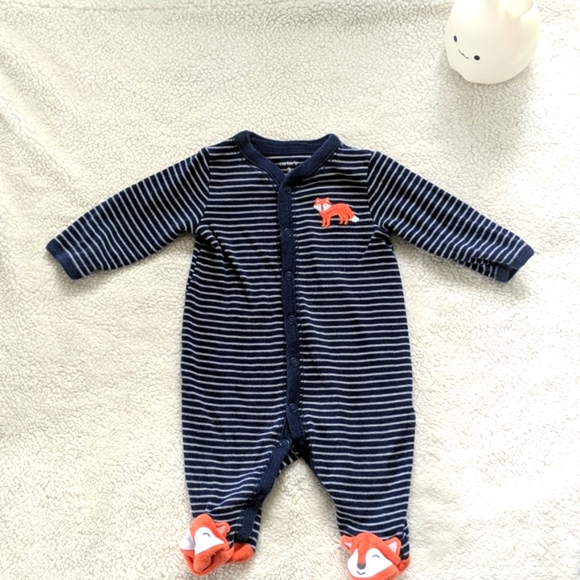 Three footed onesie pajamas size 0-3 months - Picture 4 of 7